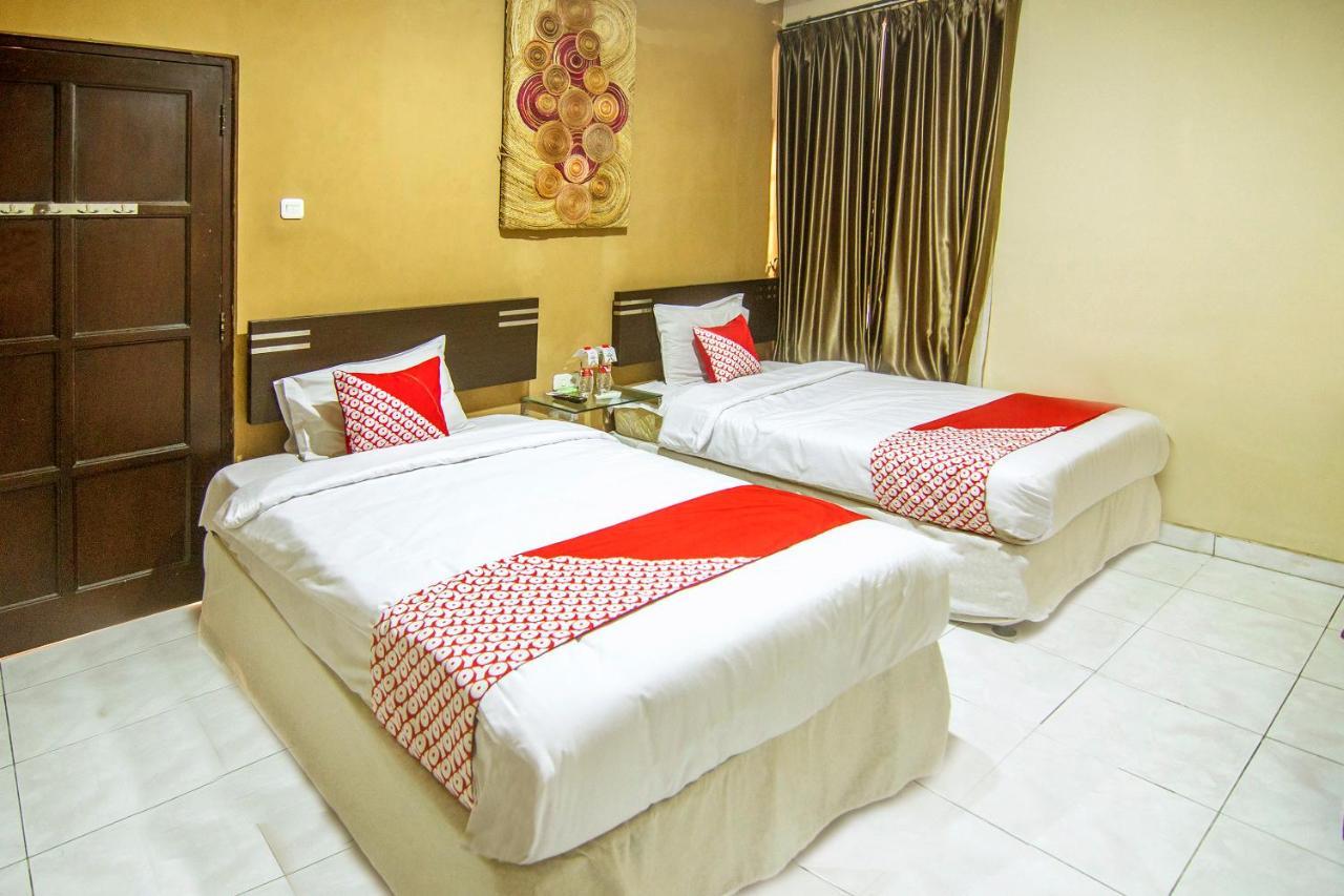 Hotel Oyo 201 Emdi House Timoho à Yogyakarta Extérieur photo